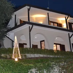 Le Grigne - The Garden Apartment